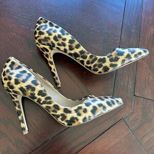 Neiman Marcus Leopard Print Pointed Toe Stiletto Heels - Tan & Black